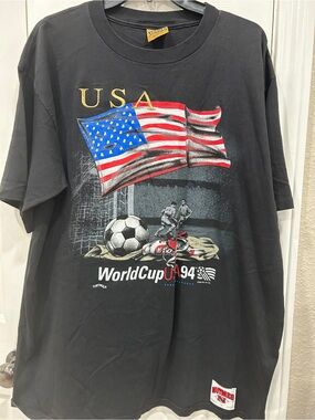 Vintage 90s Nutmeg 1994 USA World Cup Soccer Tee